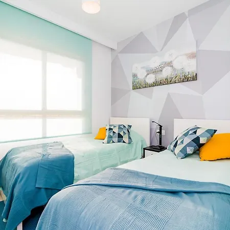 New Comfortable With 2 Bedrooms Near The Διαμέρισμα