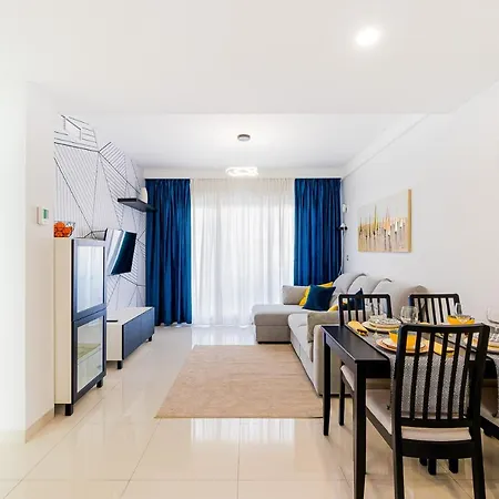 Apartament New Comfortable With 2 Bedrooms Near The *