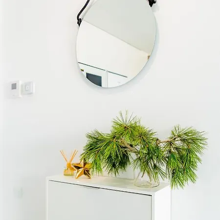 New Comfortable With 2 Bedrooms Near The Διαμέρισμα *